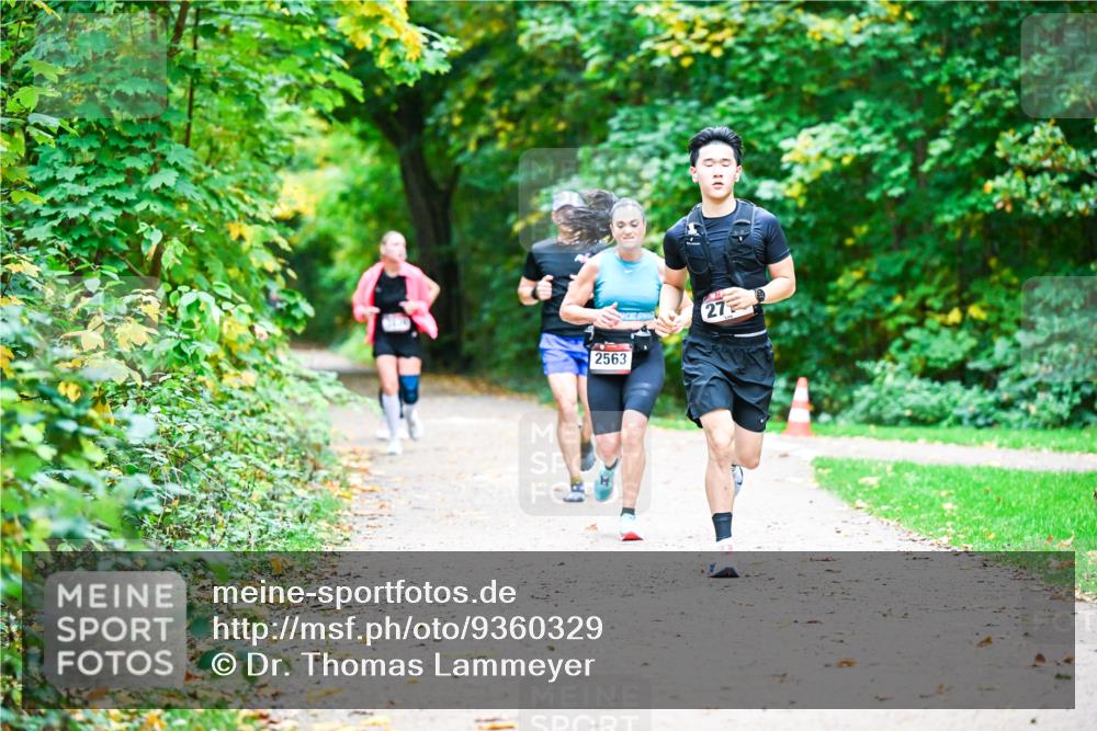12.10.2025 - Bramfelder Halbmarathon 2025 Dr. Thomas Lammeyer http://msf.ph/oto/9360329 12.10.2025 11:11:41 Laufen 2563, 27 meine-sportfotos.de