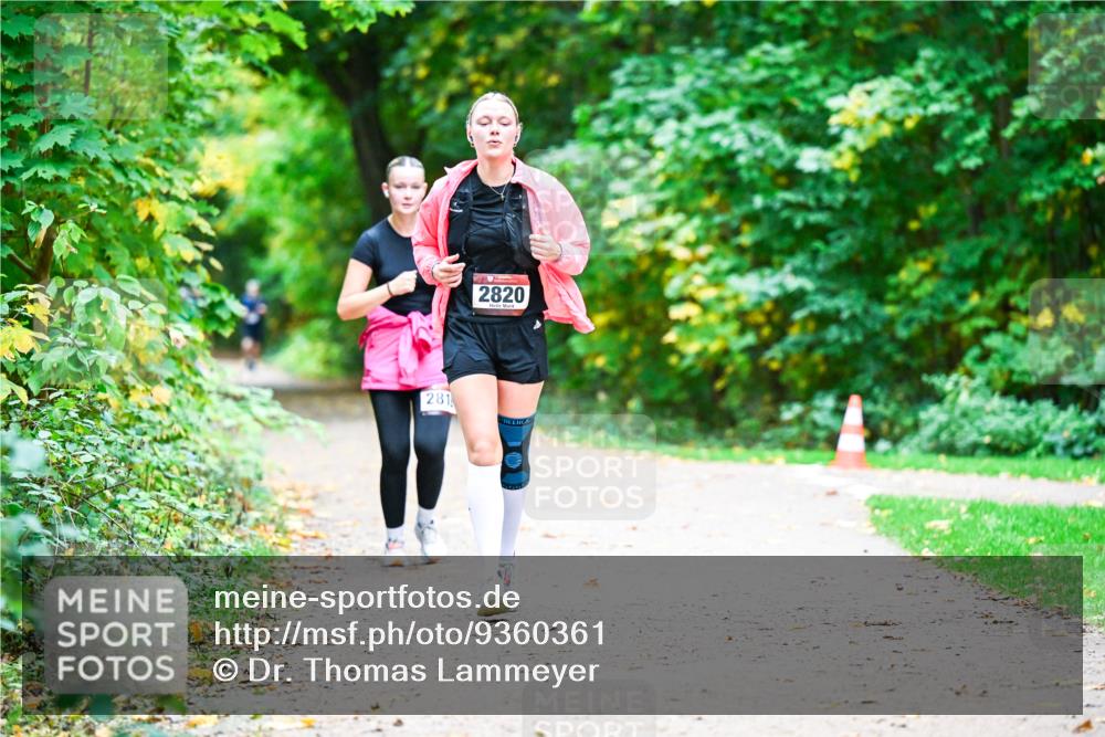 12.10.2025 - Bramfelder Halbmarathon 2025 Dr. Thomas Lammeyer http://msf.ph/oto/9360361 12.10.2025 11:11:47 Laufen 2820, 281 meine-sportfotos.de