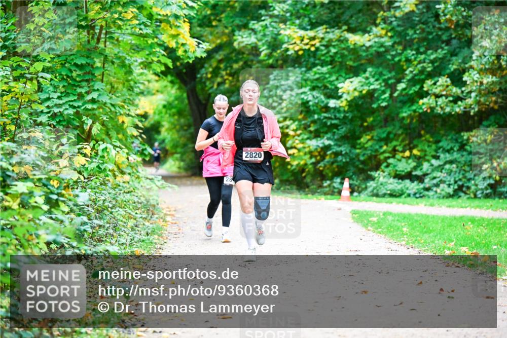 12.10.2025 - Bramfelder Halbmarathon 2025 Dr. Thomas Lammeyer http://msf.ph/oto/9360368 12.10.2025 11:11:48 Laufen 28, 2820 meine-sportfotos.de