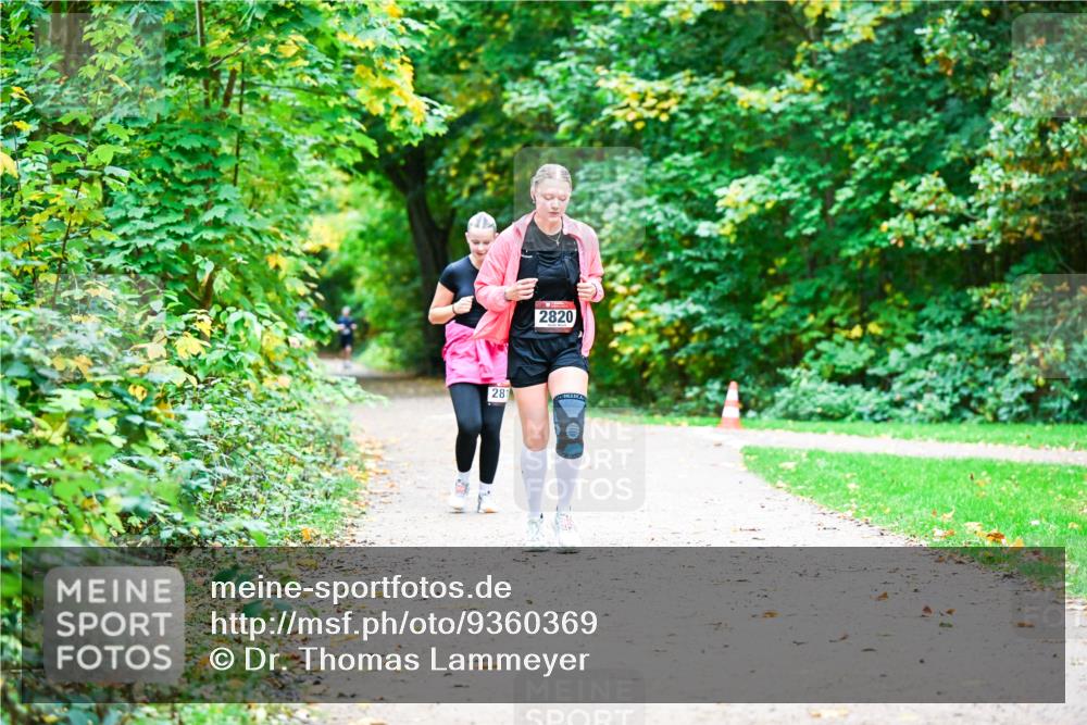 12.10.2025 - Bramfelder Halbmarathon 2025 Dr. Thomas Lammeyer http://msf.ph/oto/9360369 12.10.2025 11:11:48 Laufen 281, 2820 meine-sportfotos.de