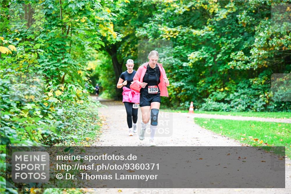 12.10.2025 - Bramfelder Halbmarathon 2025 Dr. Thomas Lammeyer http://msf.ph/oto/9360371 12.10.2025 11:11:48 Laufen 2820, 281 meine-sportfotos.de