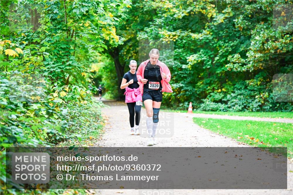 12.10.2025 - Bramfelder Halbmarathon 2025 Dr. Thomas Lammeyer http://msf.ph/oto/9360372 12.10.2025 11:11:48 Laufen 281, 2820 meine-sportfotos.de