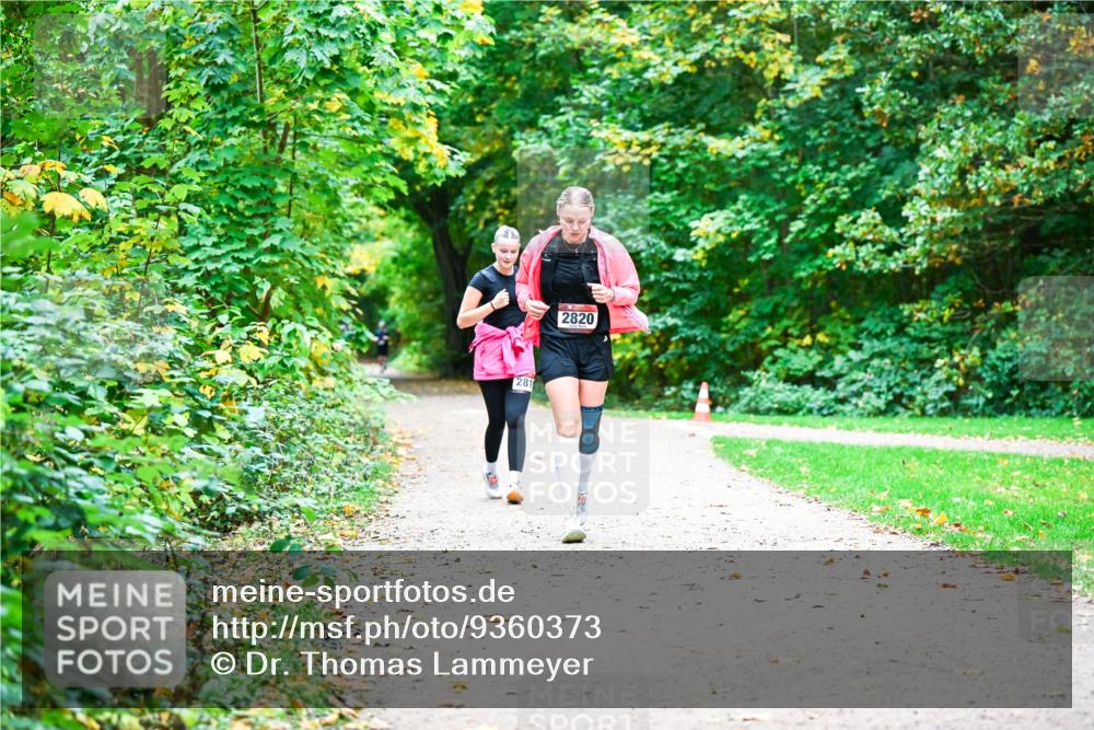 12.10.2025 - Bramfelder Halbmarathon 2025 Dr. Thomas Lammeyer http://msf.ph/oto/9360373 12.10.2025 11:11:48 Laufen 281, 2820 meine-sportfotos.de