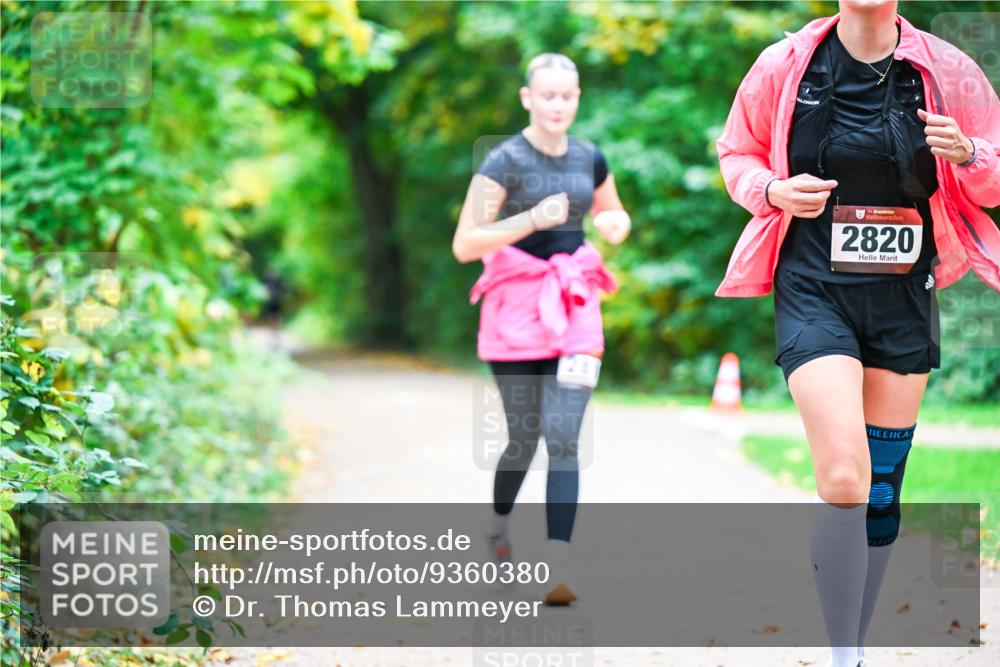 12.10.2025 - Bramfelder Halbmarathon 2025 Dr. Thomas Lammeyer http://msf.ph/oto/9360380 12.10.2025 11:11:51 Laufen 34, 2820 meine-sportfotos.de