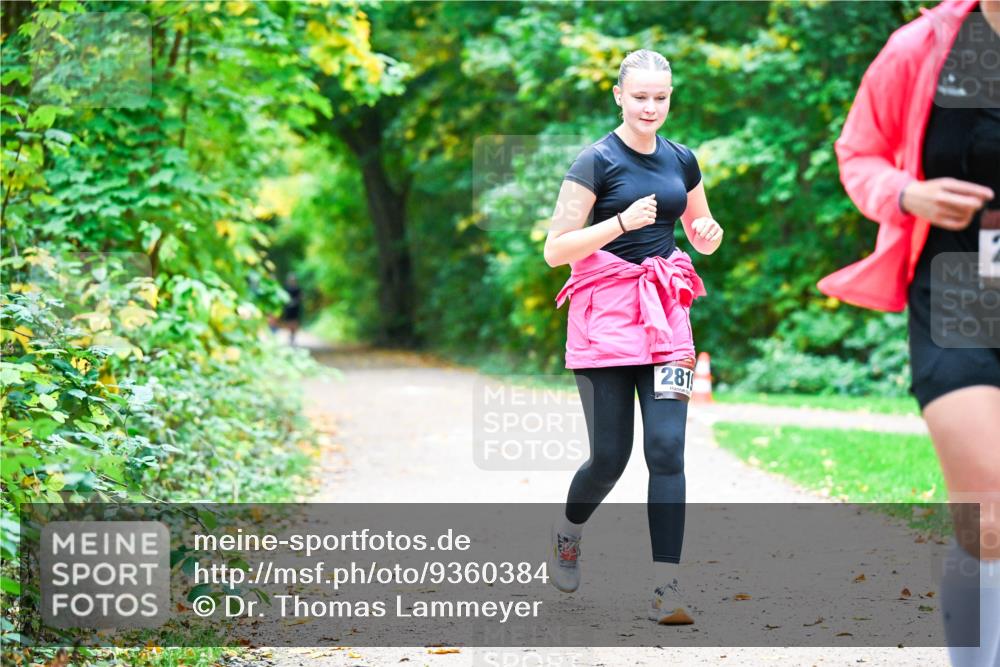12.10.2025 - Bramfelder Halbmarathon 2025 Dr. Thomas Lammeyer http://msf.ph/oto/9360384 12.10.2025 11:11:51 Laufen 281 meine-sportfotos.de
