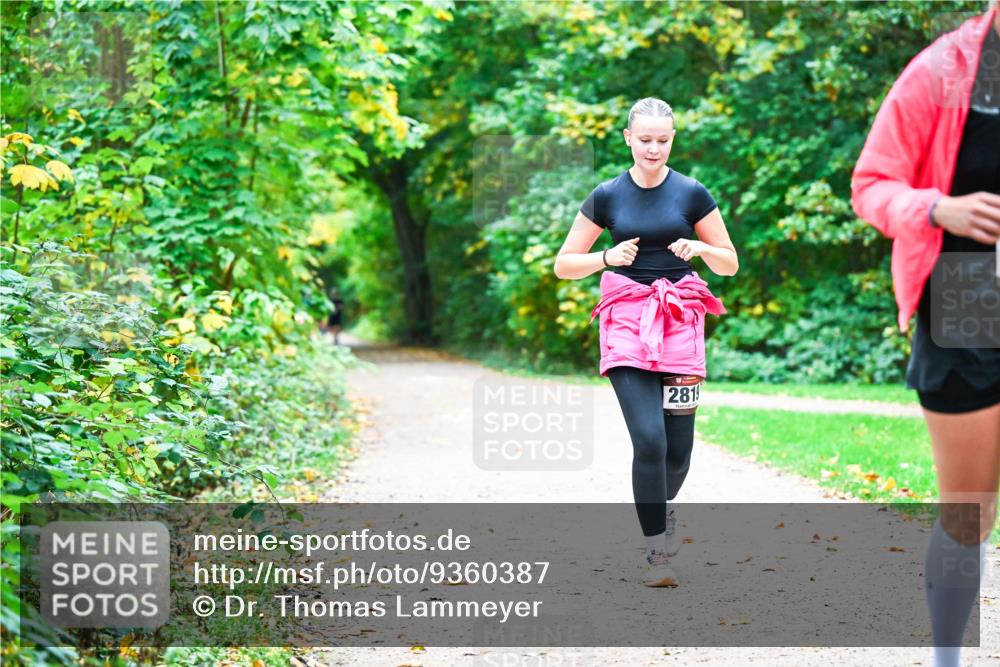 12.10.2025 - Bramfelder Halbmarathon 2025 Dr. Thomas Lammeyer http://msf.ph/oto/9360387 12.10.2025 11:11:52 Laufen 2819 meine-sportfotos.de