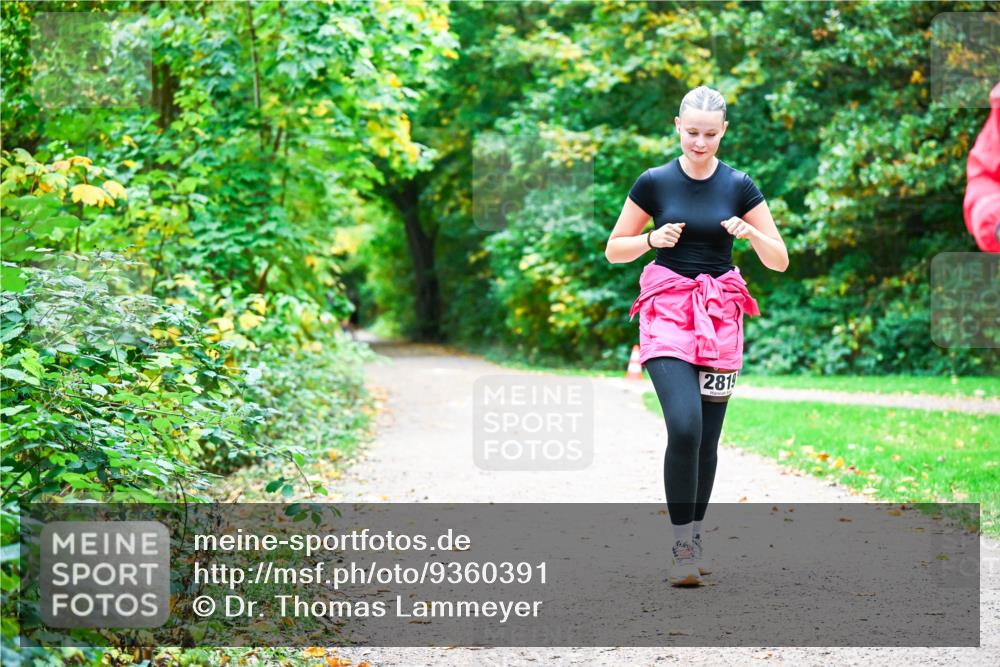 12.10.2025 - Bramfelder Halbmarathon 2025 Dr. Thomas Lammeyer http://msf.ph/oto/9360391 12.10.2025 11:11:52 Laufen 2819 meine-sportfotos.de