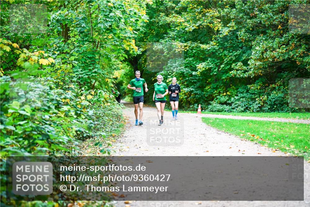 12.10.2025 - Bramfelder Halbmarathon 2025 Dr. Thomas Lammeyer http://msf.ph/oto/9360427 12.10.2025 11:12:19 Laufen 2355, 2318 meine-sportfotos.de