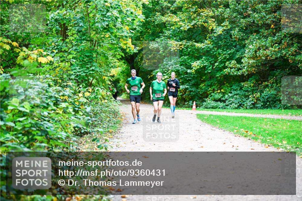 12.10.2025 - Bramfelder Halbmarathon 2025 Dr. Thomas Lammeyer http://msf.ph/oto/9360431 12.10.2025 11:12:19 Laufen 2355, 2318, 2809 meine-sportfotos.de