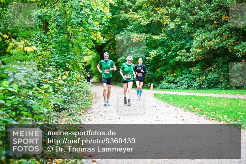 12.10.2025 - Bramfelder Halbmarathon 2025 Dr. Thomas Lammeyer http://msf.ph/oto/9360439 12.10.2025 11:12:21 Laufen 2355, 2318, 2809 meine-sportfotos.de