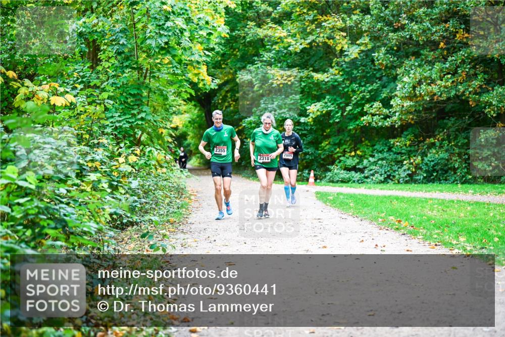 12.10.2025 - Bramfelder Halbmarathon 2025 Dr. Thomas Lammeyer http://msf.ph/oto/9360441 12.10.2025 11:12:21 Laufen 2355, 2809, 2318 meine-sportfotos.de