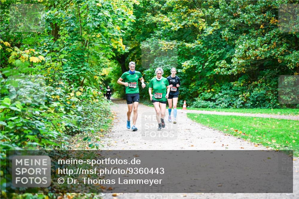 12.10.2025 - Bramfelder Halbmarathon 2025 Dr. Thomas Lammeyer http://msf.ph/oto/9360443 12.10.2025 11:12:21 Laufen 2355, 2318, 2809 meine-sportfotos.de