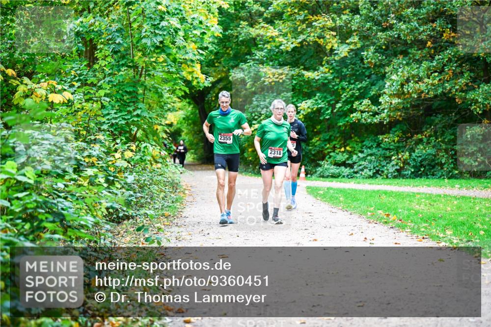 12.10.2025 - Bramfelder Halbmarathon 2025 Dr. Thomas Lammeyer http://msf.ph/oto/9360451 12.10.2025 11:12:22 Laufen 2355, 2318 meine-sportfotos.de