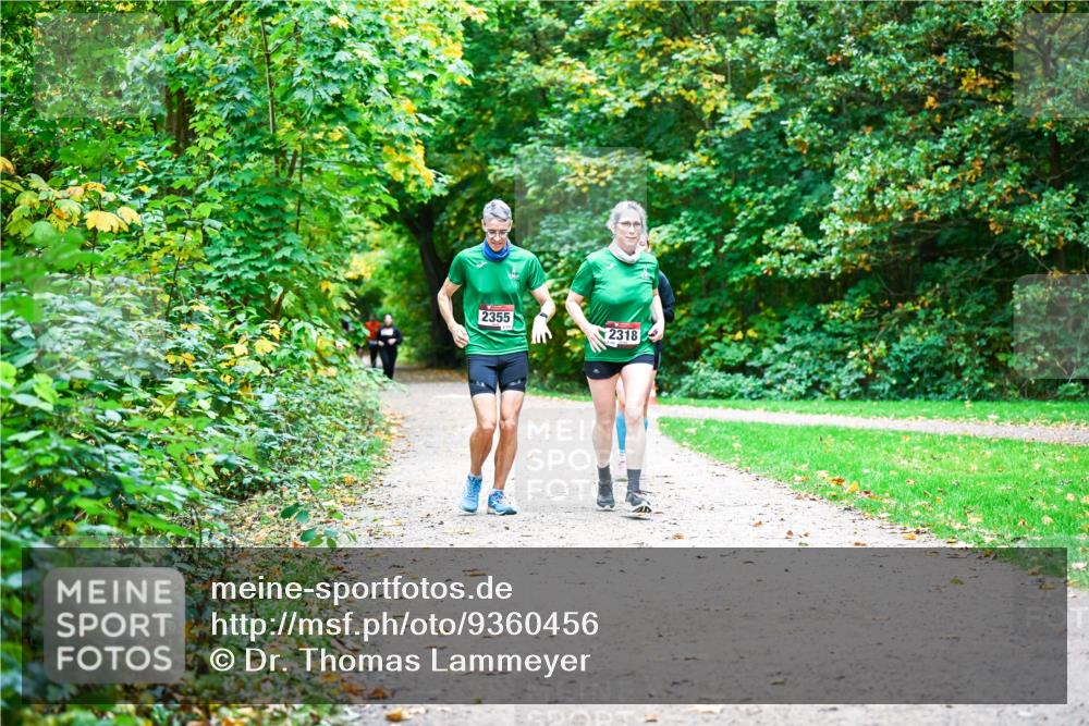 12.10.2025 - Bramfelder Halbmarathon 2025 Dr. Thomas Lammeyer http://msf.ph/oto/9360456 12.10.2025 11:12:23 Laufen 2355, 2318 meine-sportfotos.de