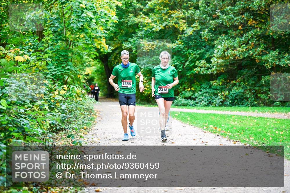 12.10.2025 - Bramfelder Halbmarathon 2025 Dr. Thomas Lammeyer http://msf.ph/oto/9360459 12.10.2025 11:12:23 Laufen 2355, 2318 meine-sportfotos.de