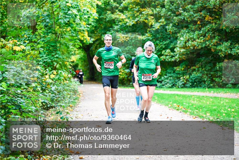 12.10.2025 - Bramfelder Halbmarathon 2025 Dr. Thomas Lammeyer http://msf.ph/oto/9360464 12.10.2025 11:12:24 Laufen 2355, 2318 meine-sportfotos.de