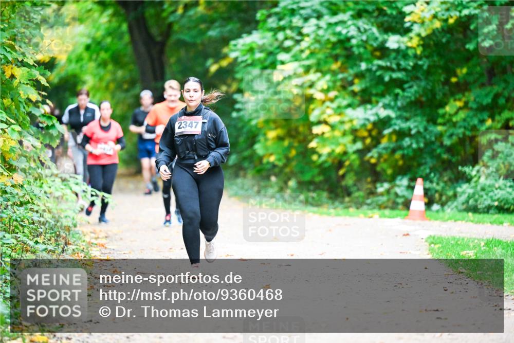 12.10.2025 - Bramfelder Halbmarathon 2025 Dr. Thomas Lammeyer http://msf.ph/oto/9360468 12.10.2025 11:12:33 Laufen 2347 meine-sportfotos.de