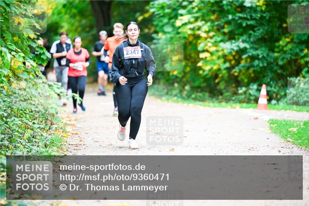 12.10.2025 - Bramfelder Halbmarathon 2025 Dr. Thomas Lammeyer http://msf.ph/oto/9360471 12.10.2025 11:12:34 Laufen 2347 meine-sportfotos.de