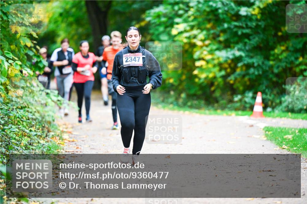 12.10.2025 - Bramfelder Halbmarathon 2025 Dr. Thomas Lammeyer http://msf.ph/oto/9360477 12.10.2025 11:12:35 Laufen 2347 meine-sportfotos.de