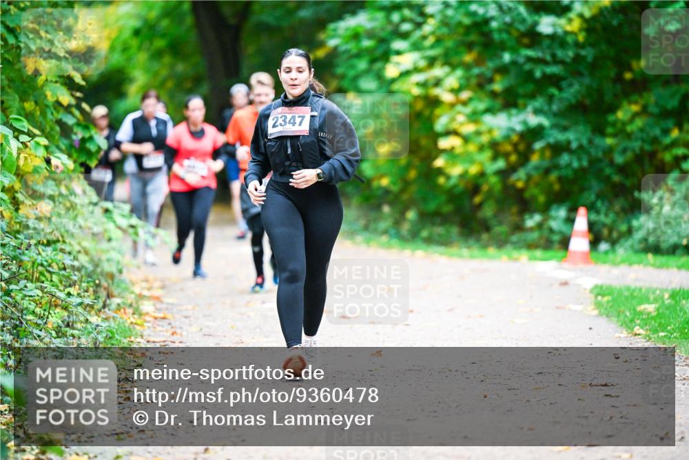 12.10.2025 - Bramfelder Halbmarathon 2025 Dr. Thomas Lammeyer http://msf.ph/oto/9360478 12.10.2025 11:12:35 Laufen 2347 meine-sportfotos.de