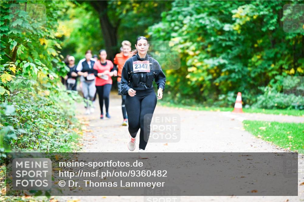 12.10.2025 - Bramfelder Halbmarathon 2025 Dr. Thomas Lammeyer http://msf.ph/oto/9360482 12.10.2025 11:12:35 Laufen 2347 meine-sportfotos.de