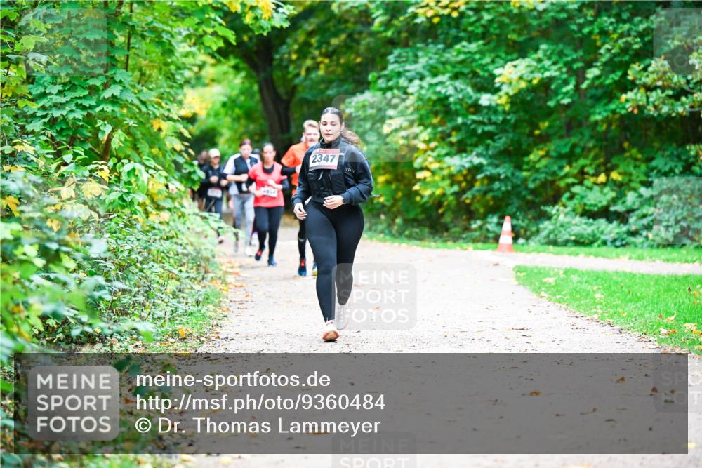 12.10.2025 - Bramfelder Halbmarathon 2025 Dr. Thomas Lammeyer http://msf.ph/oto/9360484 12.10.2025 11:12:36 Laufen 2347 meine-sportfotos.de