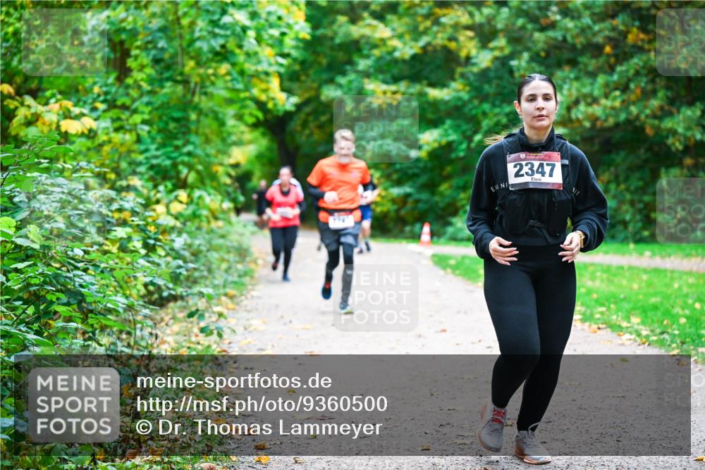 12.10.2025 - Bramfelder Halbmarathon 2025 Dr. Thomas Lammeyer http://msf.ph/oto/9360500 12.10.2025 11:12:40 Laufen 2347 meine-sportfotos.de