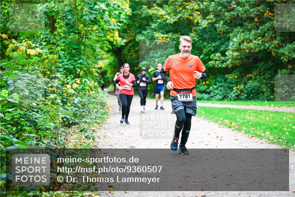 12.10.2025 - Bramfelder Halbmarathon 2025 Dr. Thomas Lammeyer http://msf.ph/oto/9360507 12.10.2025 11:12:41 Laufen 2914, 2781 meine-sportfotos.de