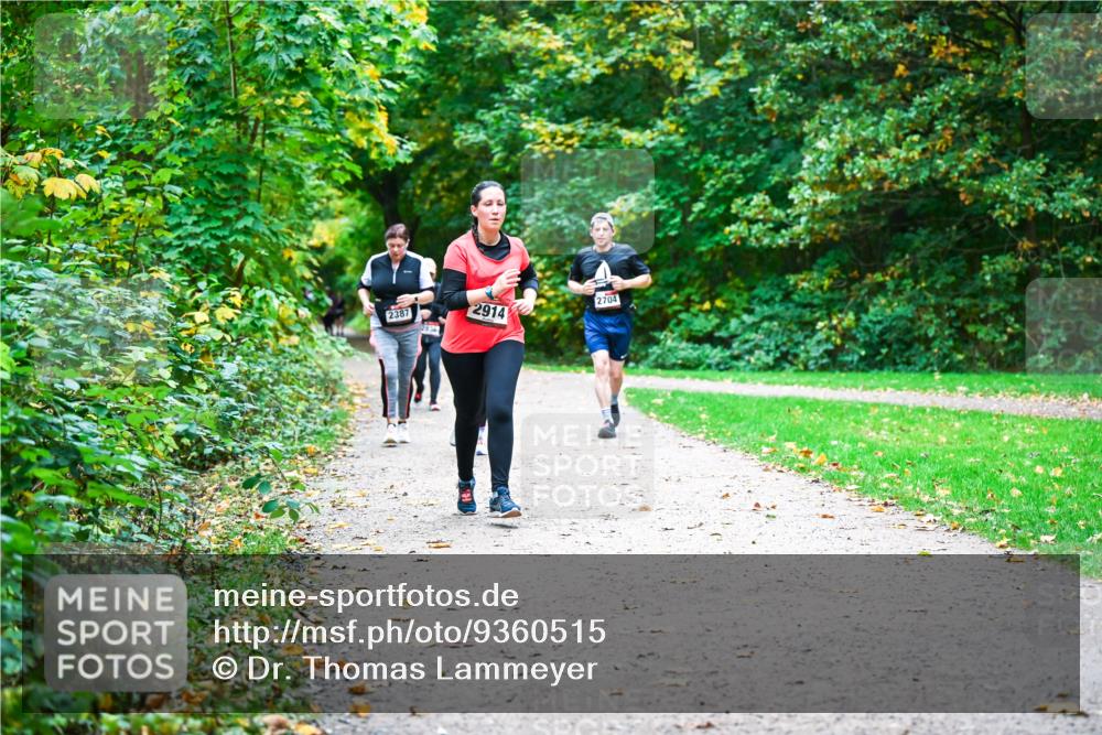 12.10.2025 - Bramfelder Halbmarathon 2025 Dr. Thomas Lammeyer http://msf.ph/oto/9360515 12.10.2025 11:12:43 Laufen 2387, 2914, 2704 meine-sportfotos.de