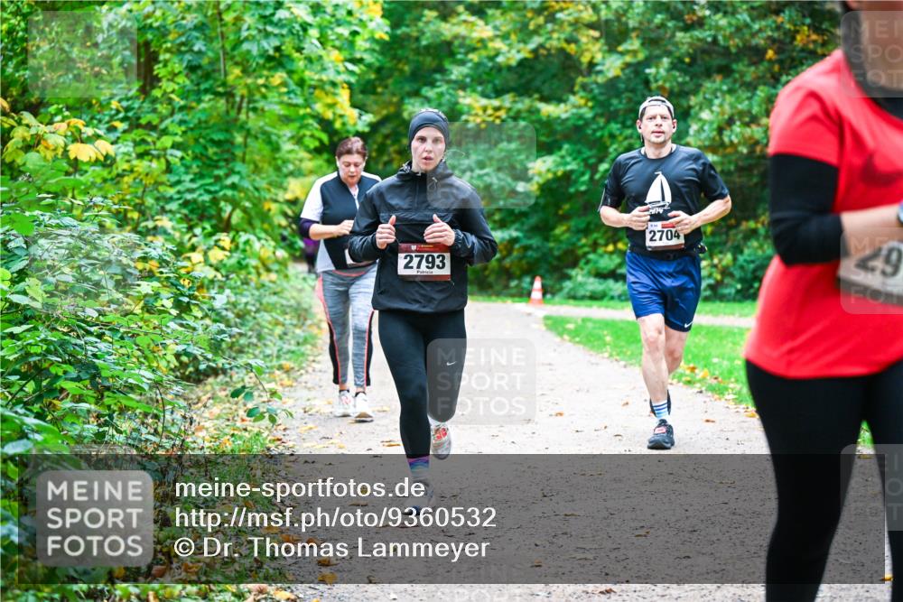 12.10.2025 - Bramfelder Halbmarathon 2025 Dr. Thomas Lammeyer http://msf.ph/oto/9360532 12.10.2025 11:12:46 Laufen 2793, 2010, 2704, 29 meine-sportfotos.de