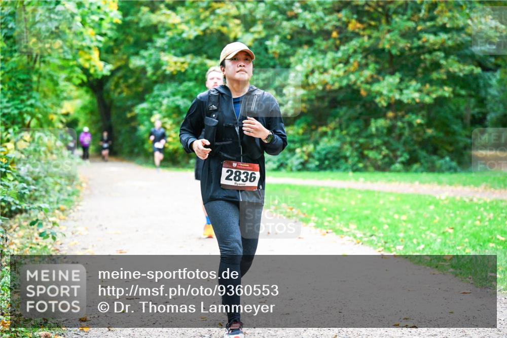 12.10.2025 - Bramfelder Halbmarathon 2025 Dr. Thomas Lammeyer http://msf.ph/oto/9360553 12.10.2025 11:12:51 Laufen 2836 meine-sportfotos.de