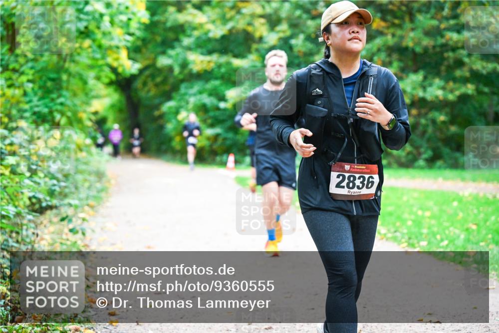 12.10.2025 - Bramfelder Halbmarathon 2025 Dr. Thomas Lammeyer http://msf.ph/oto/9360555 12.10.2025 11:12:52 Laufen 34, 2836 meine-sportfotos.de