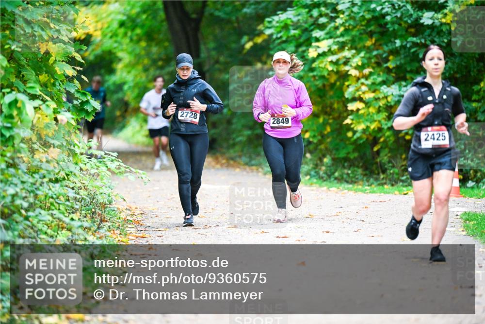12.10.2025 - Bramfelder Halbmarathon 2025 Dr. Thomas Lammeyer http://msf.ph/oto/9360575 12.10.2025 11:13:01 Laufen 2728, 2849, 2425 meine-sportfotos.de