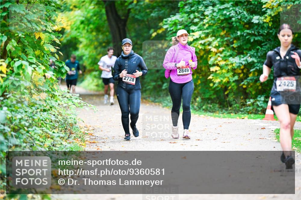 12.10.2025 - Bramfelder Halbmarathon 2025 Dr. Thomas Lammeyer http://msf.ph/oto/9360581 12.10.2025 11:13:02 Laufen 2728, 2849, 2425 meine-sportfotos.de