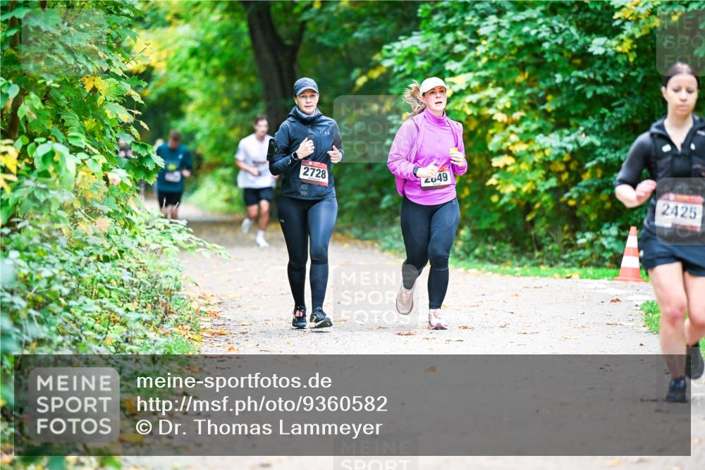12.10.2025 - Bramfelder Halbmarathon 2025 Dr. Thomas Lammeyer http://msf.ph/oto/9360582 12.10.2025 11:13:02 Laufen 2728, 2049, 2425 meine-sportfotos.de