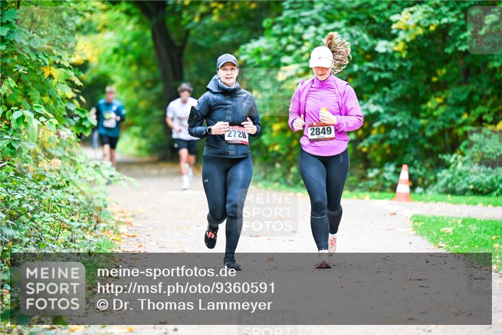 12.10.2025 - Bramfelder Halbmarathon 2025 Dr. Thomas Lammeyer http://msf.ph/oto/9360591 12.10.2025 11:13:04 Laufen 2728, 20, 2849 meine-sportfotos.de