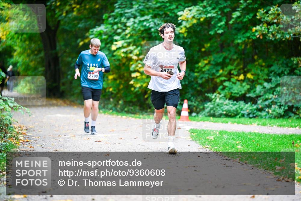 12.10.2025 - Bramfelder Halbmarathon 2025 Dr. Thomas Lammeyer http://msf.ph/oto/9360608 12.10.2025 11:13:10 Laufen 2977, 2790 meine-sportfotos.de