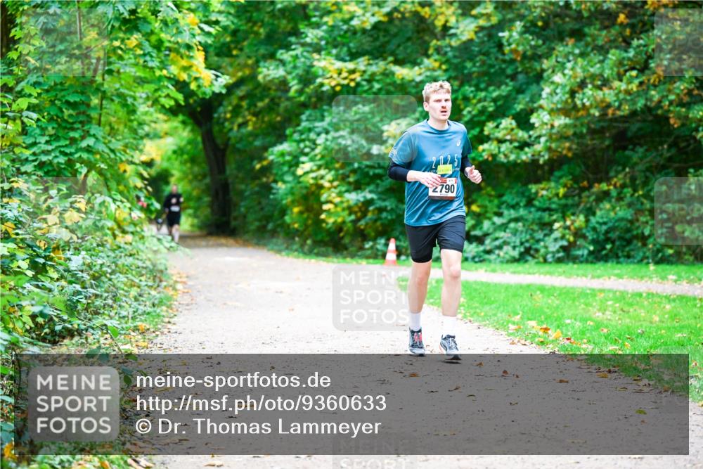 12.10.2025 - Bramfelder Halbmarathon 2025 Dr. Thomas Lammeyer http://msf.ph/oto/9360633 12.10.2025 11:13:15 Laufen 2790 meine-sportfotos.de