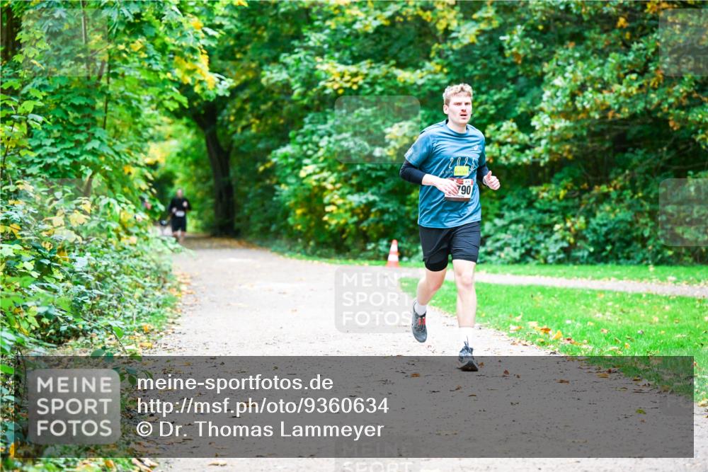 12.10.2025 - Bramfelder Halbmarathon 2025 Dr. Thomas Lammeyer http://msf.ph/oto/9360634 12.10.2025 11:13:15 Laufen 06 meine-sportfotos.de