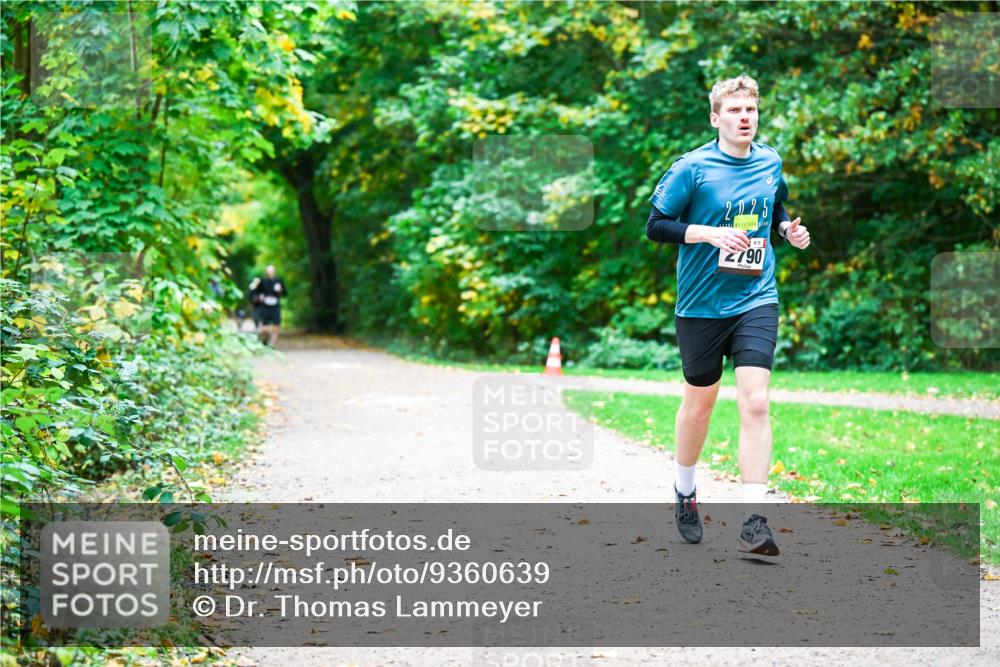 12.10.2025 - Bramfelder Halbmarathon 2025 Dr. Thomas Lammeyer http://msf.ph/oto/9360639 12.10.2025 11:13:15 Laufen 2025, 875, 2790 meine-sportfotos.de
