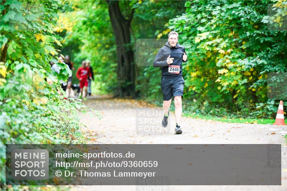 12.10.2025 - Bramfelder Halbmarathon 2025 Dr. Thomas Lammeyer http://msf.ph/oto/9360659 12.10.2025 11:13:21 Laufen 2445 meine-sportfotos.de