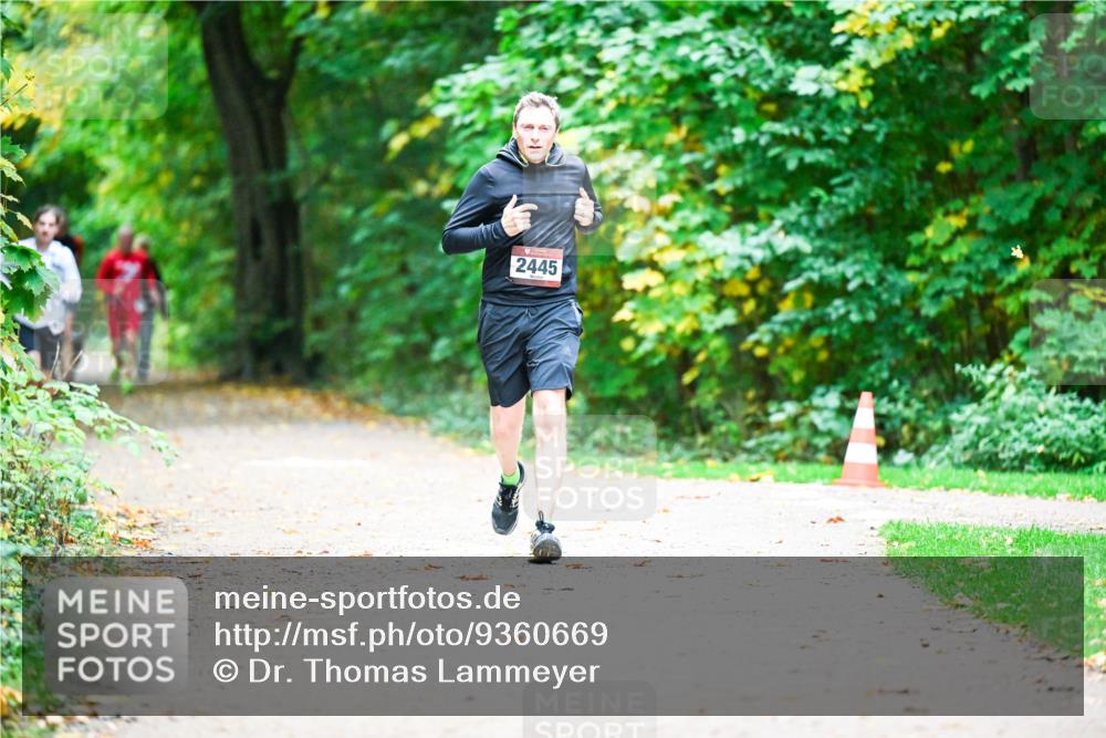 12.10.2025 - Bramfelder Halbmarathon 2025 Dr. Thomas Lammeyer http://msf.ph/oto/9360669 12.10.2025 11:13:23 Laufen 2445 meine-sportfotos.de