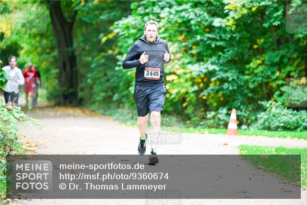 12.10.2025 - Bramfelder Halbmarathon 2025 Dr. Thomas Lammeyer http://msf.ph/oto/9360674 12.10.2025 11:13:23 Laufen 2445 meine-sportfotos.de