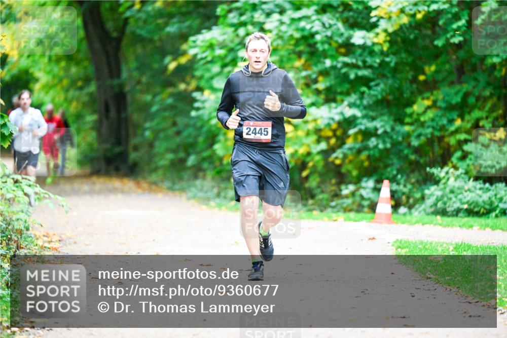12.10.2025 - Bramfelder Halbmarathon 2025 Dr. Thomas Lammeyer http://msf.ph/oto/9360677 12.10.2025 11:13:24 Laufen 2445 meine-sportfotos.de