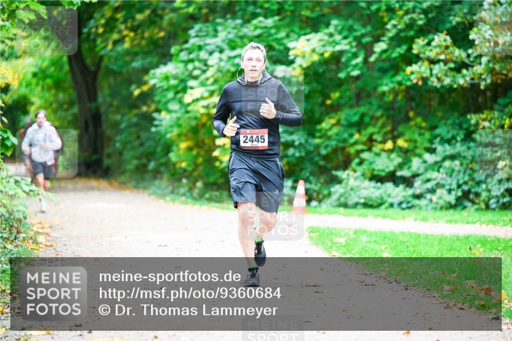 12.10.2025 - Bramfelder Halbmarathon 2025 Dr. Thomas Lammeyer http://msf.ph/oto/9360684 12.10.2025 11:13:25 Laufen 2445 meine-sportfotos.de