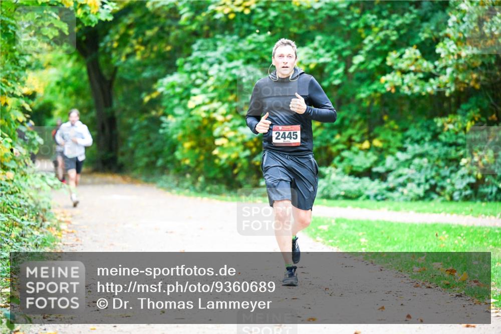 12.10.2025 - Bramfelder Halbmarathon 2025 Dr. Thomas Lammeyer http://msf.ph/oto/9360689 12.10.2025 11:13:26 Laufen 2445 meine-sportfotos.de