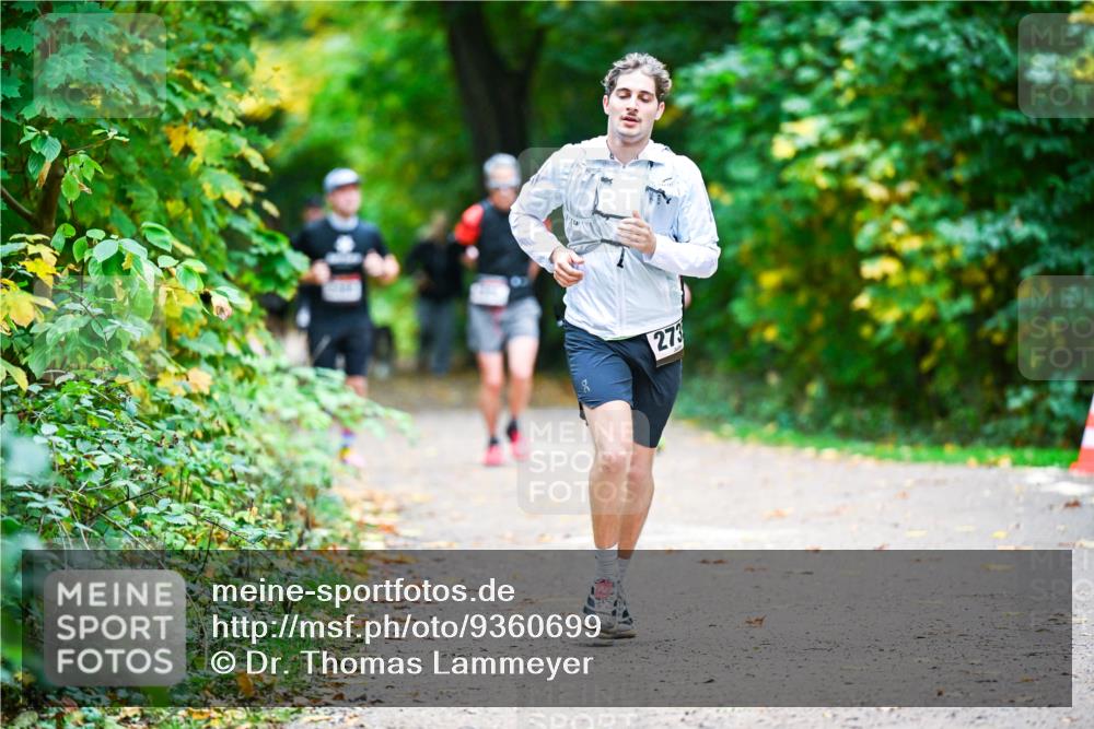 12.10.2025 - Bramfelder Halbmarathon 2025 Dr. Thomas Lammeyer http://msf.ph/oto/9360699 12.10.2025 11:13:31 Laufen 273 meine-sportfotos.de
