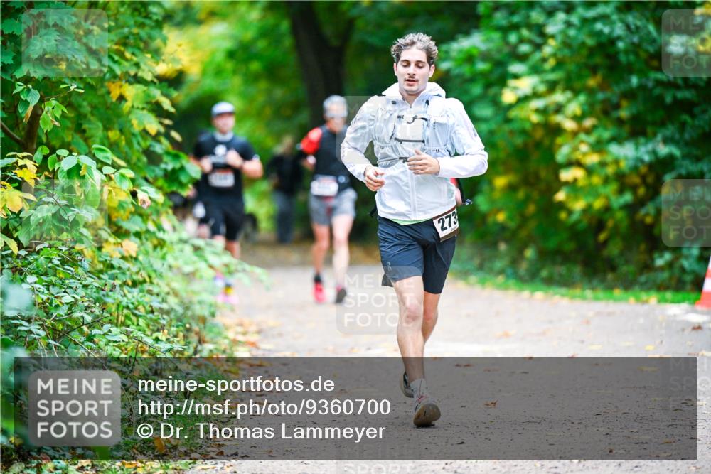 12.10.2025 - Bramfelder Halbmarathon 2025 Dr. Thomas Lammeyer http://msf.ph/oto/9360700 12.10.2025 11:13:31 Laufen 273 meine-sportfotos.de