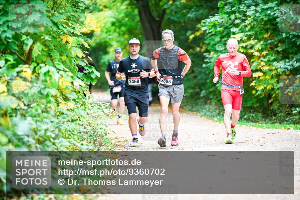 12.10.2025 - Bramfelder Halbmarathon 2025 Dr. Thomas Lammeyer http://msf.ph/oto/9360702 12.10.2025 11:13:34 Laufen 2468, 2685, 25 meine-sportfotos.de
