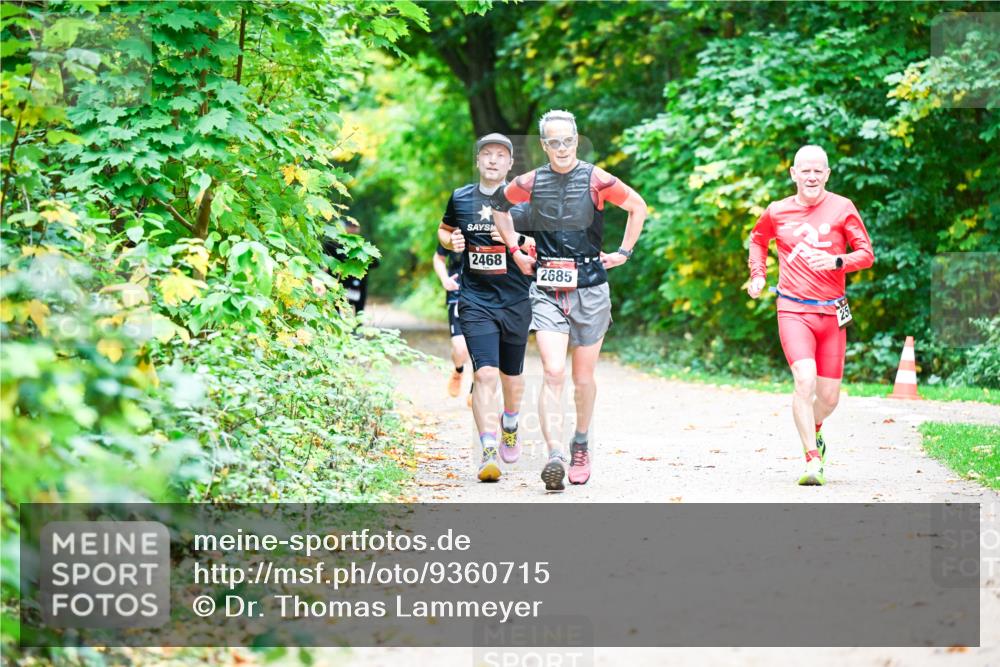 12.10.2025 - Bramfelder Halbmarathon 2025 Dr. Thomas Lammeyer http://msf.ph/oto/9360715 12.10.2025 11:13:36 Laufen 2468, 2685, 25 meine-sportfotos.de
